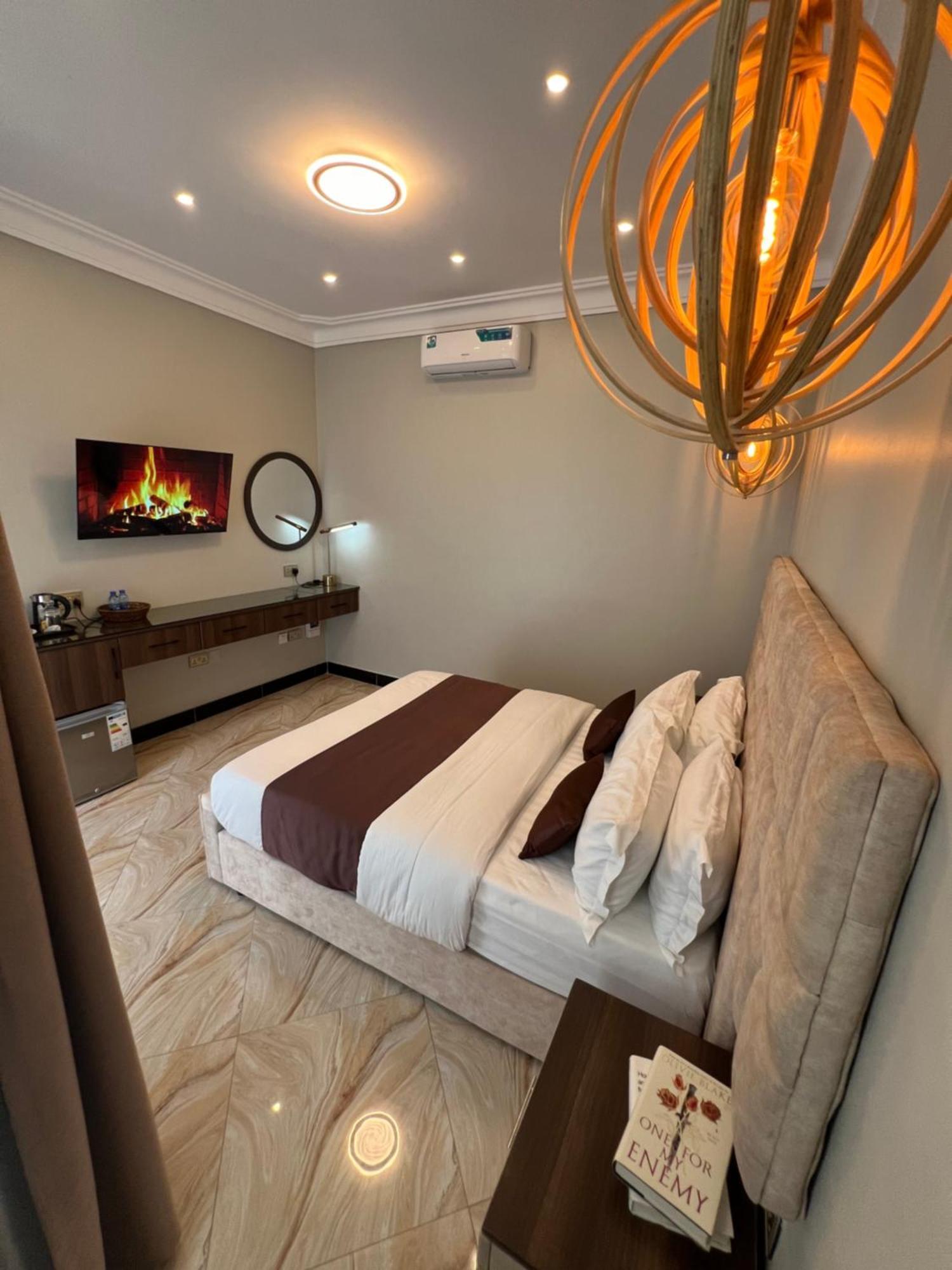 The Nook Boutique Bed & Breakfast Kampala Exterior foto